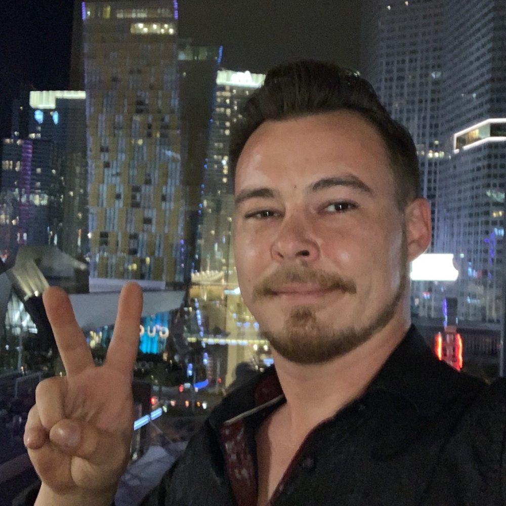 Meet your Posher, Aaron